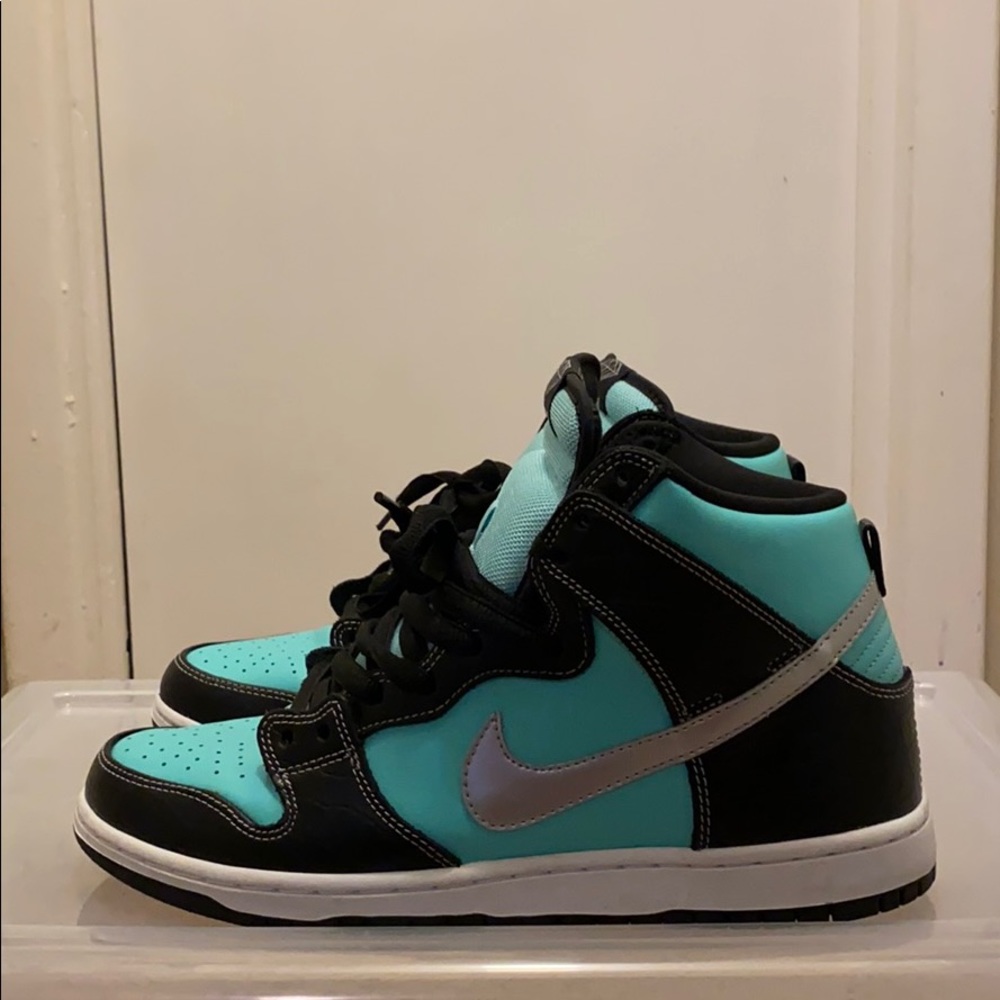 (SOLD) Nike Dunk SB High Pro (Tiffany Diamond)